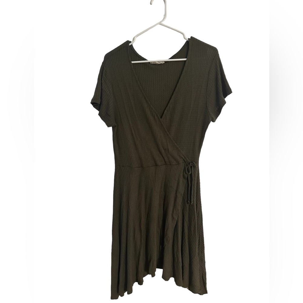 Waist cinching dress